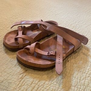 Birkenstock Yara in Tobacco 39